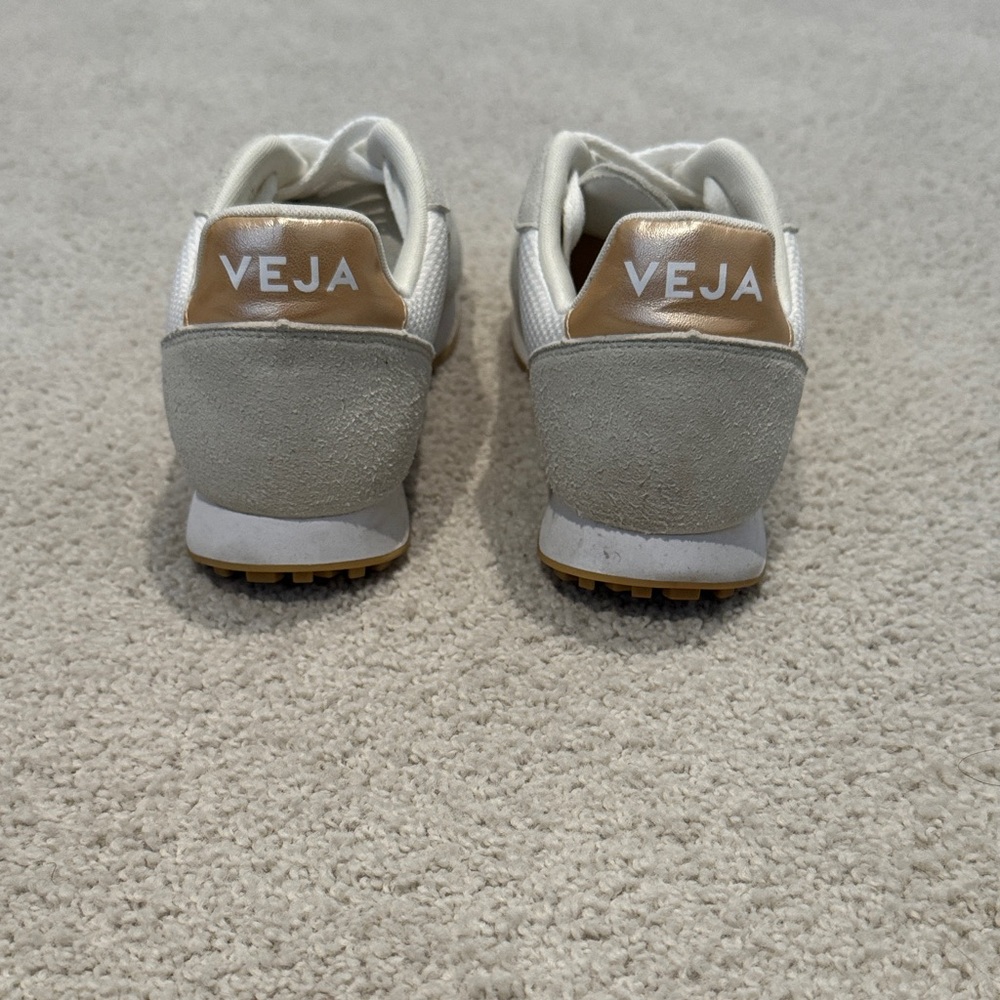 Veja women’s SDU size 40 (US 9) alveomesh white/platine sneakers - Picture 2 of 7